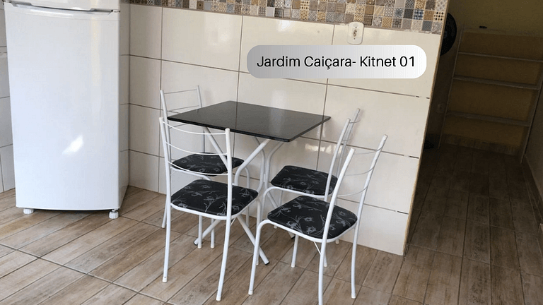 Jardim Caiçara - Kitnet 01 - Cabo Frio - Aluguel Econômico
